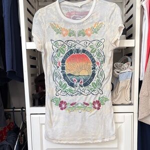 Roxy Daydreamer Cream Graphic Tee with Floral and Sun Design